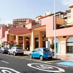 apartamento-de-lujo-en-costa-adeje-a-5-min-de-la-playa.in-canary-islands.com/